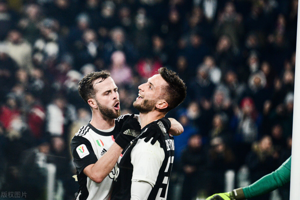 2亿美元的 2亿美元的