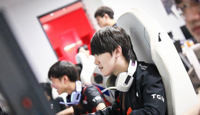 更是他与球 更是他与球