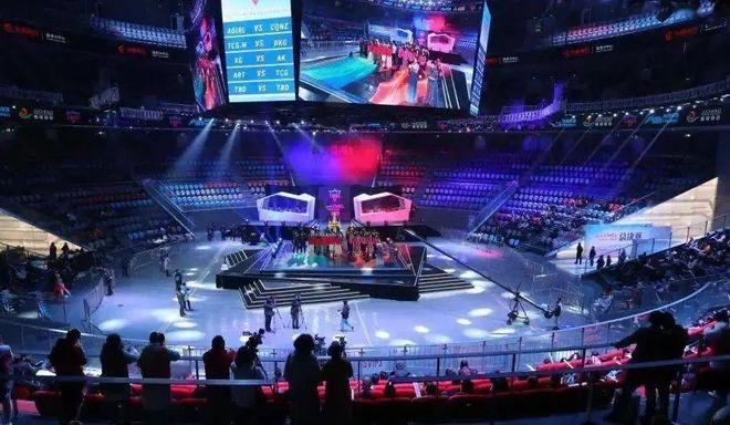 移地进行了 移地进行了