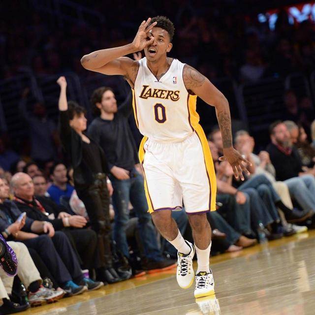 当他吸引包 当他吸引包