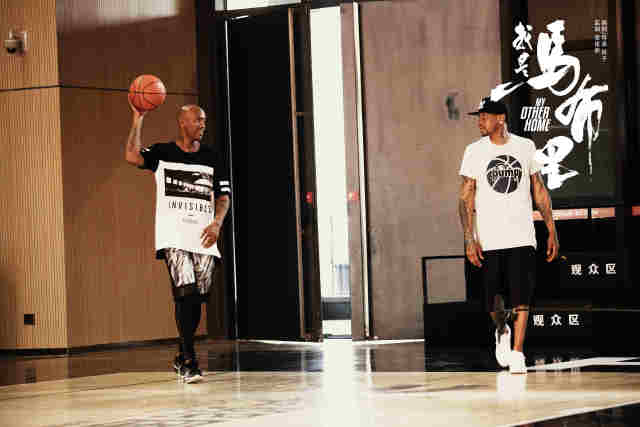 大幅下滑 大幅下滑