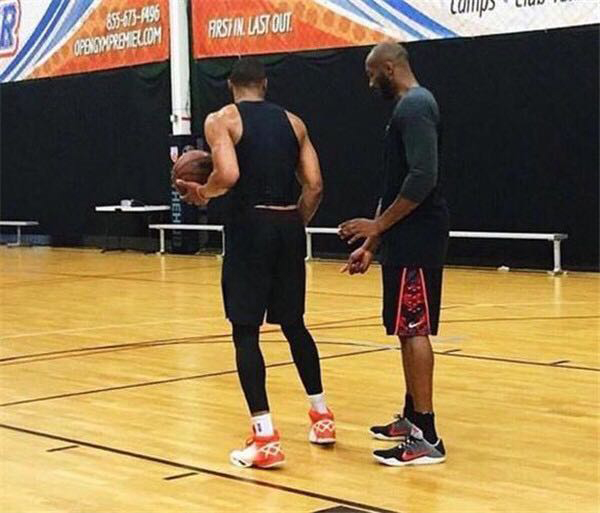 聚焦到同一 聚焦到同一